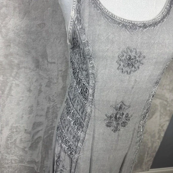 Magic One Size - S Rayon Embroidered Maxi Dress Sleeveless Gray Bohemian‎ Casual - Picture 4 of 14